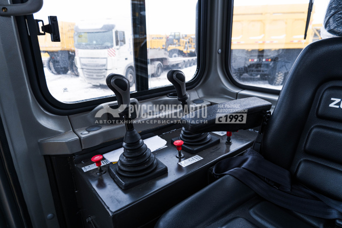 Купить Бульдозер гусеничный ZOOMLION ZD160-3 (кондиционер, гусеница 510мм, без рыхлителя) в компании Русбизнесавто - изображение 2