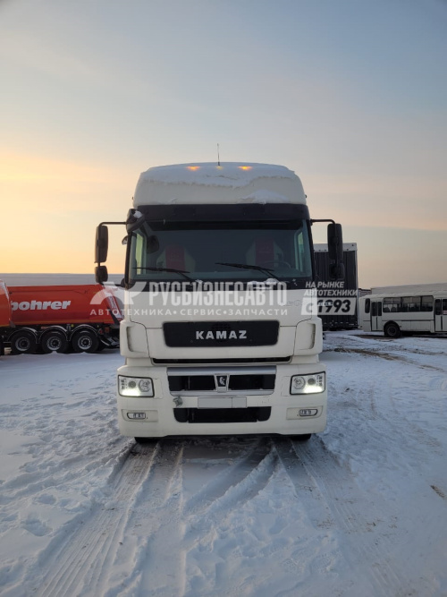 Купить КАМАЗ 5490-032-87, МКПП седельный тягач б/у (2021 г., 29 800 км.)(3520)  в компании Русбизнесавто - изображение 1