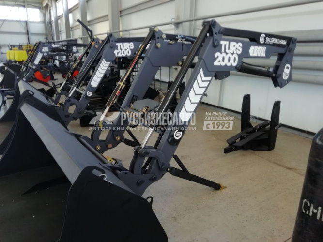 Купить КУН(TURS)-2000-0Д Погрузчик с джойстиком  (МТЗ 82) в компании Русбизнесавто - изображение 1