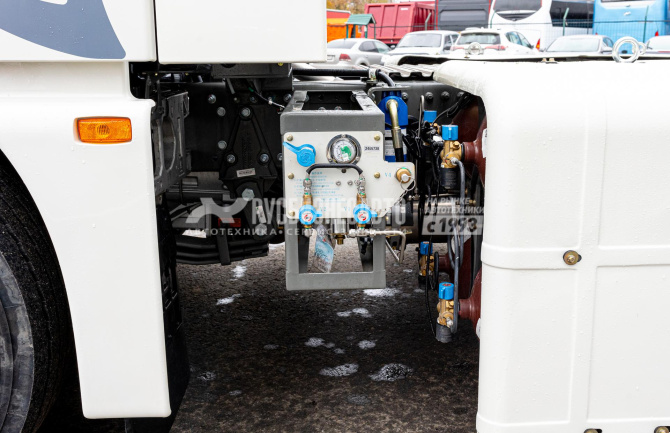 Купить Тягач SITRAK C7H LUX 4x2 ( ZZ4186V391HE1C ) / без АДР с КОМ / КПГ / CNG (сжат.метан) в компании Русбизнесавто - изображение 12