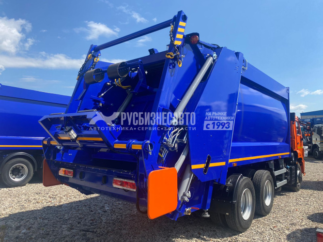 Купить МКЗ-50-20 на шасси КАМАЗ 65115-3081-48, мусоровоз, 20 м3, задн. загрузка, портал в компании Русбизнесавто - изображение 1