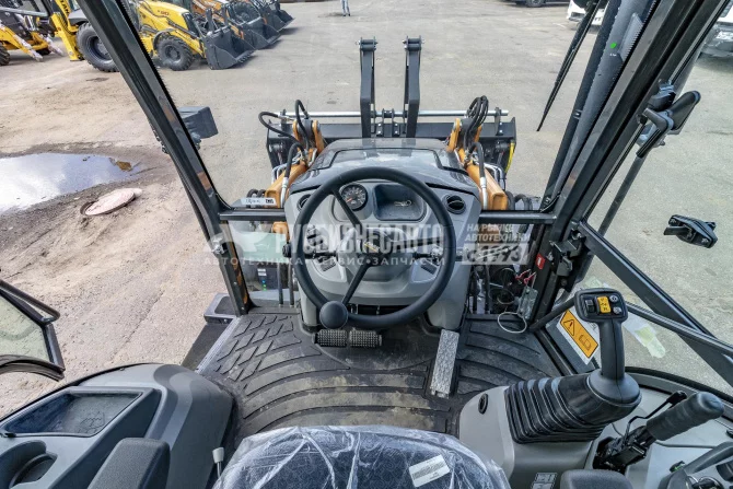 Купить Экскаватор-погрузчик CASE 580SV Comfort (Tier 5 с отключенной SCR, Турция) в компании Русбизнесавто - изображение 6