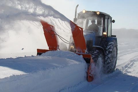 Навесная снегоуборочная машина СУ 2.5
